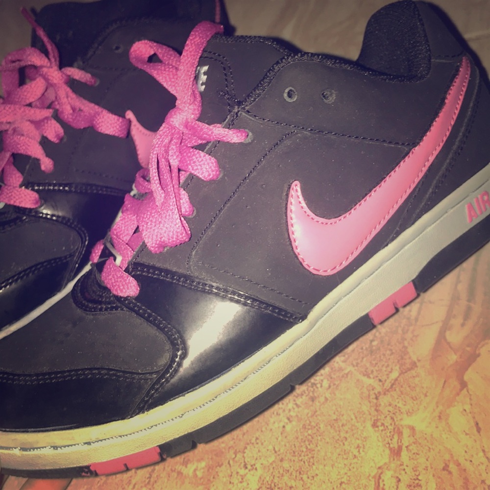 Black, Pink & White Nike Air; Size 6.5; 👌Conditon